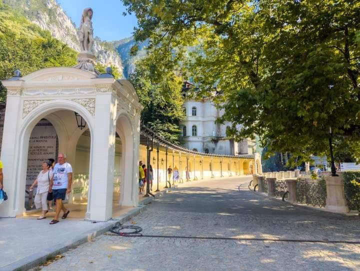 Hotel Casa Anne Băile Herculane Zewnętrze zdjęcie